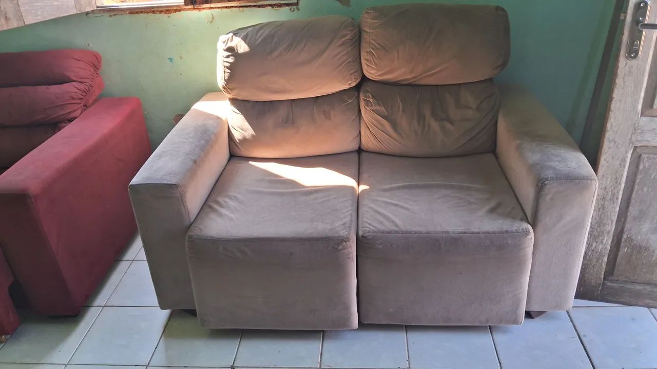 Sofás vendo os 2 por 270 - Foto 3