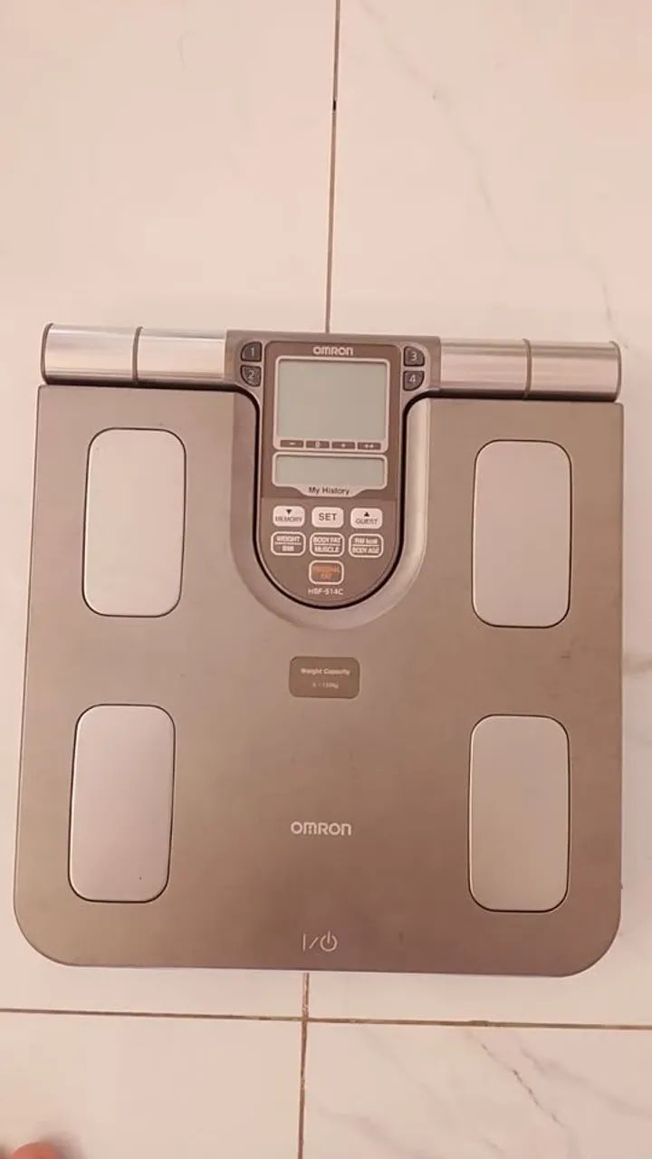Balança de Bioimpedância profissional da omron