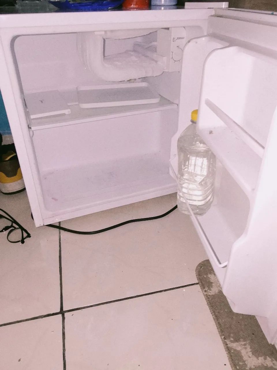 Frigobar 45L Compacto e Funcional  - Foto 2