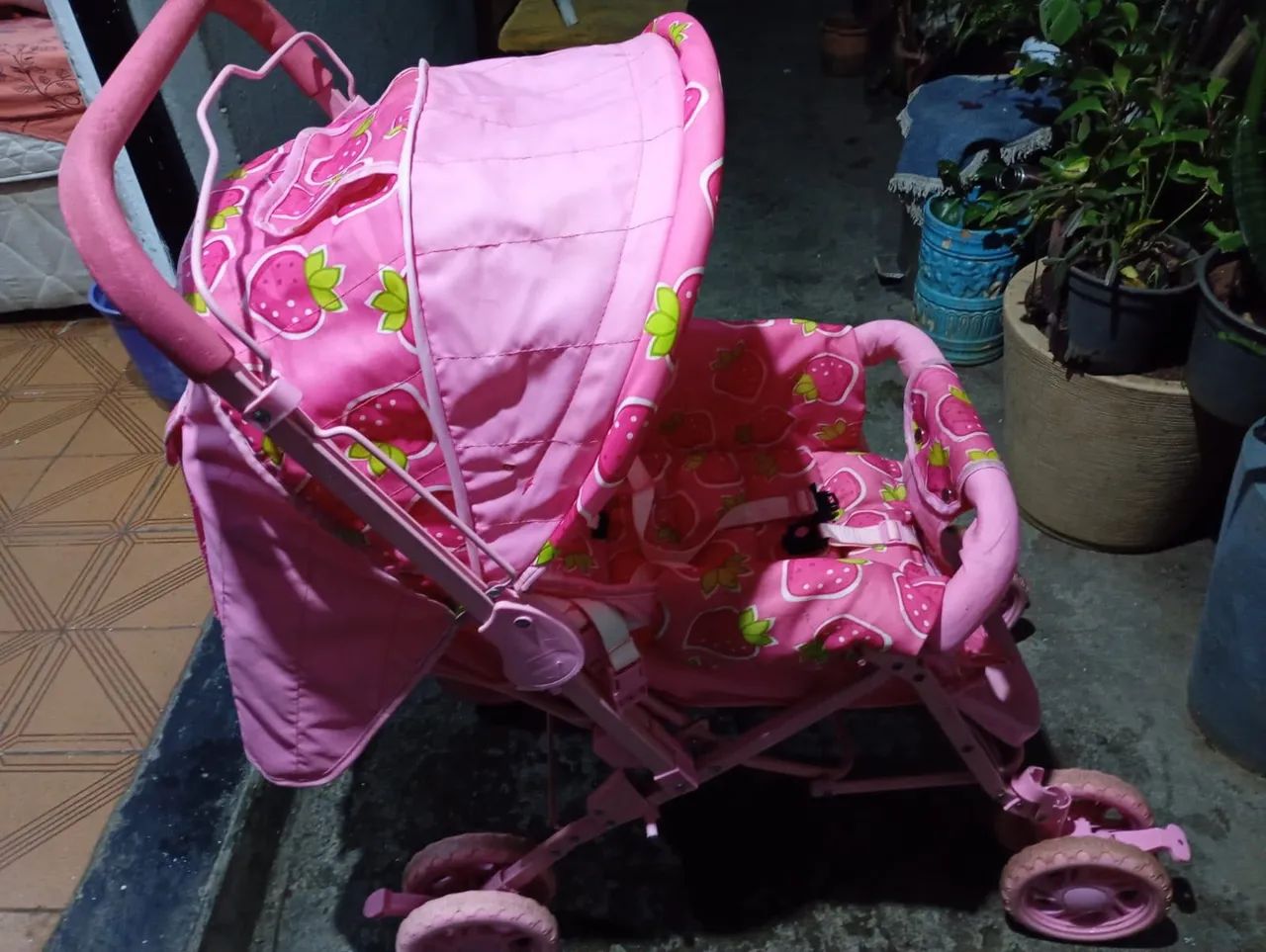 Carrinho de bebê feminino  - Foto 2