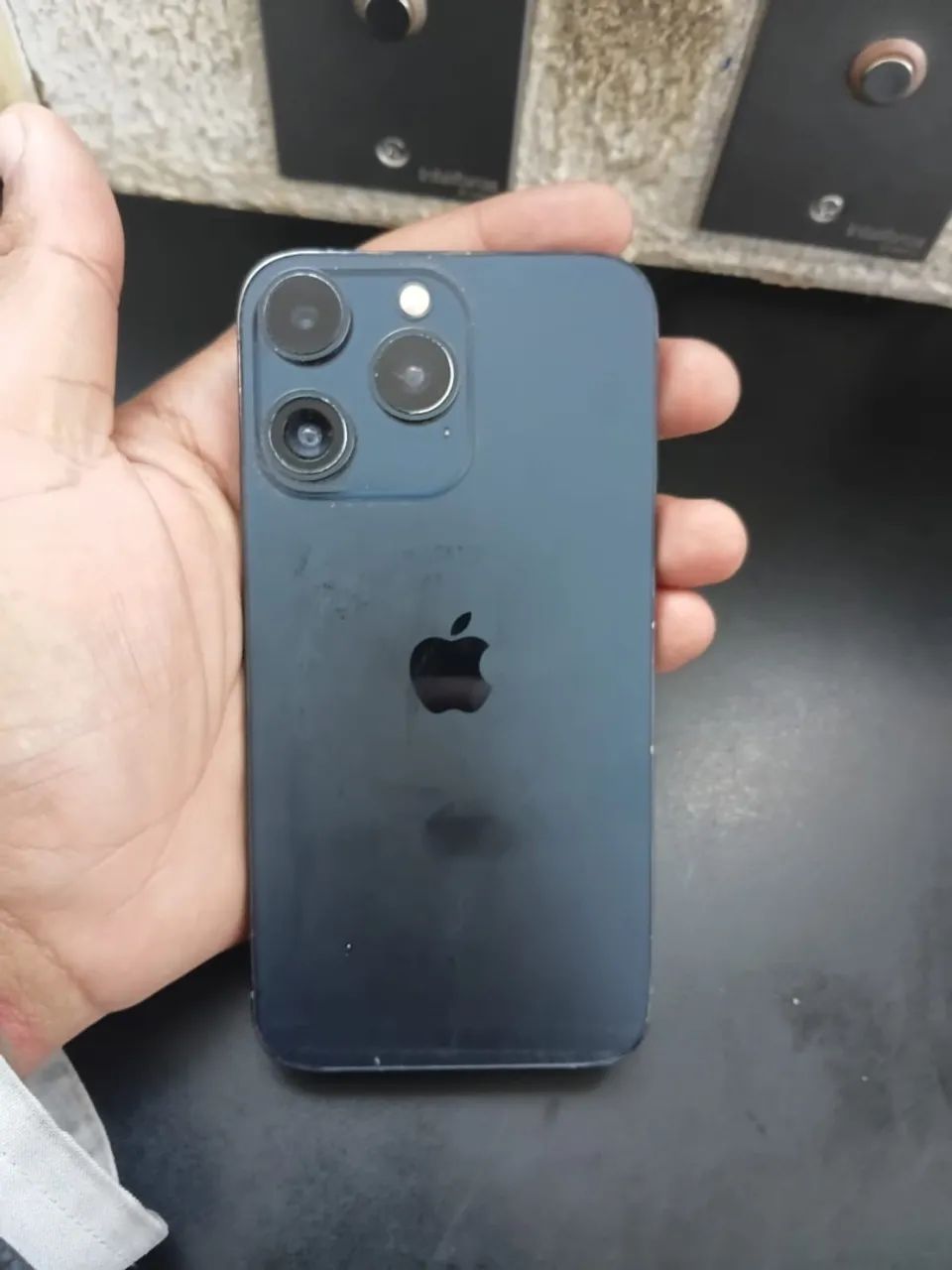 iPhone 15 pro - Foto 3