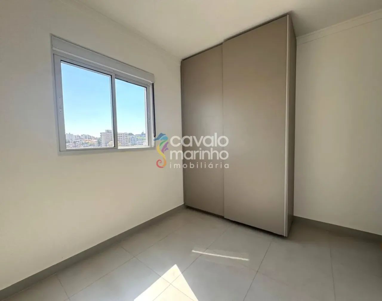 Apartamento para alugar no Edifício Prizma com 2 quartos e 2 vagas, 79m² - Jardim Sumaré. - Foto 4