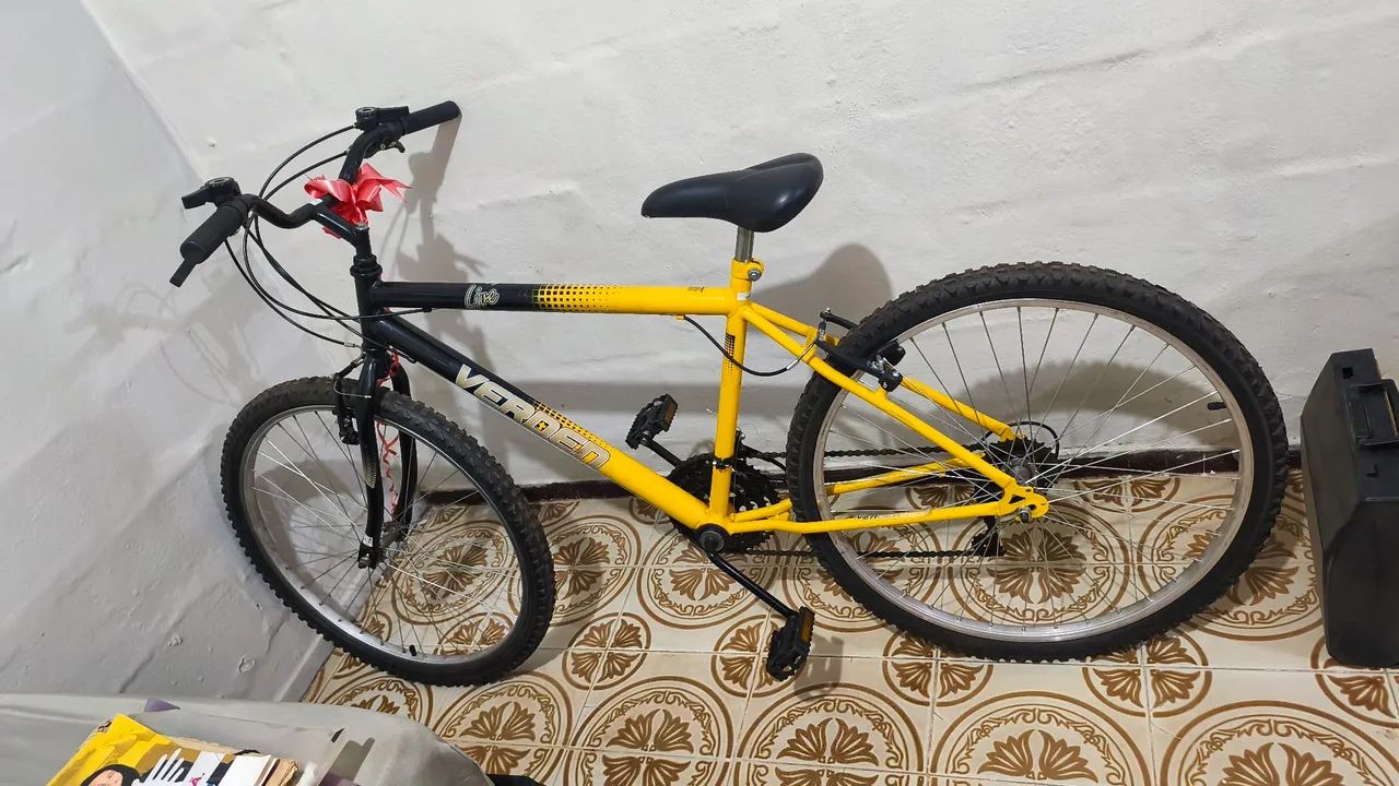 Bicicleta 18 marchas aro 26 - Foto 2