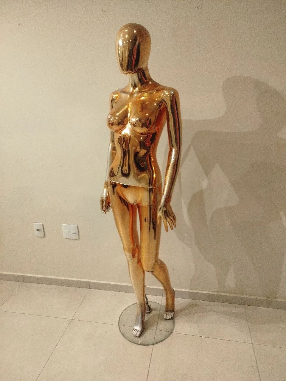 Manequins de PVC e de fibra  - Foto 4