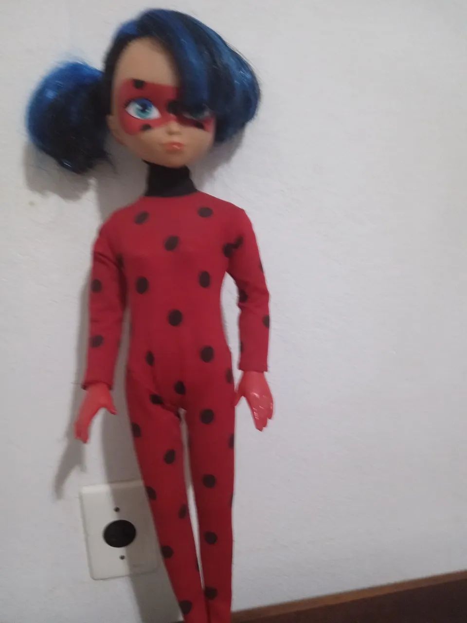 Boneca grande Ladybug - Foto 2