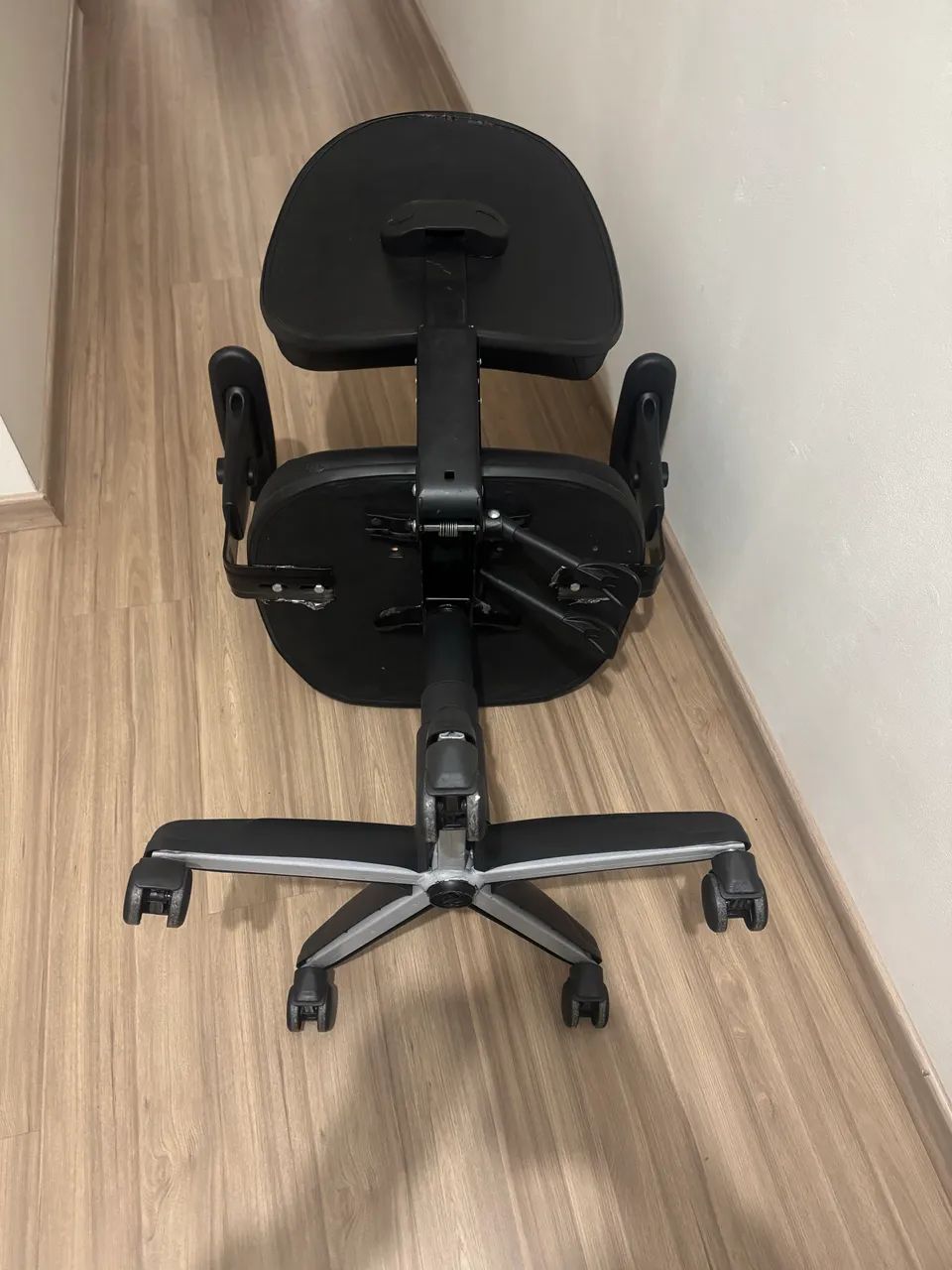 Cadeira Ergonomiga Executiva  - Foto 2