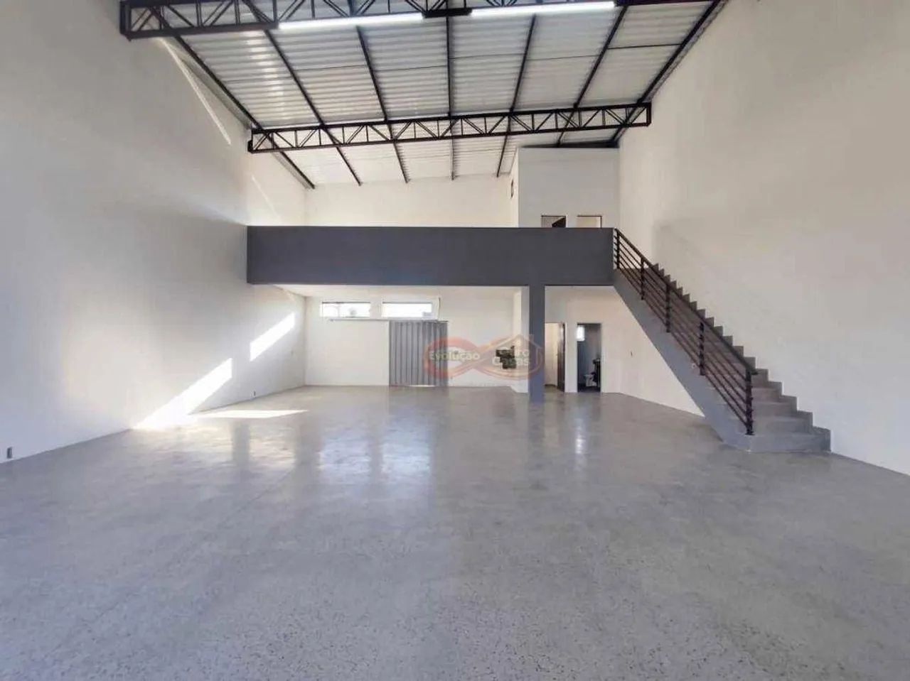 Galpão Comercial / Jardim Verona