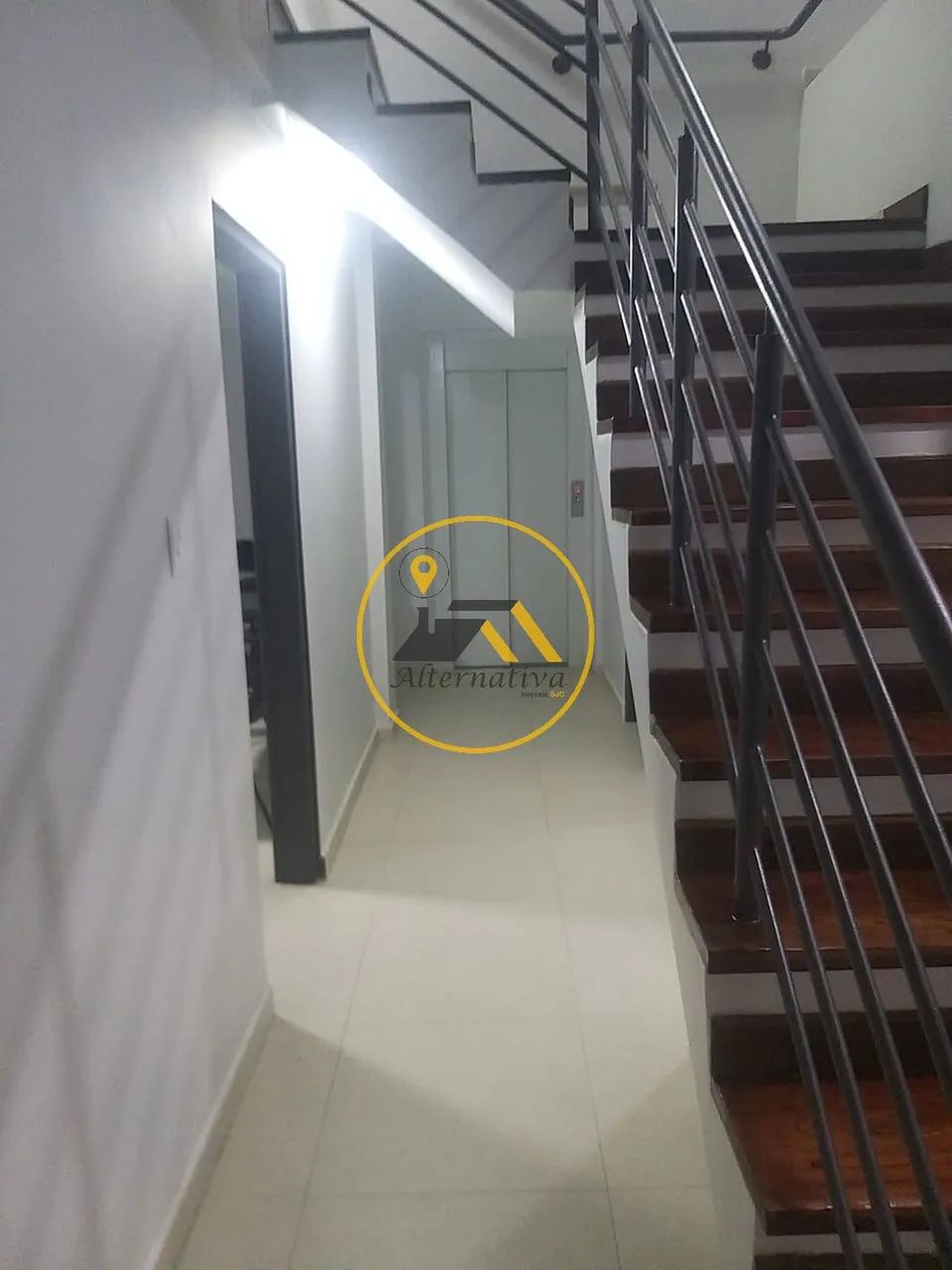 Prédio Comercial para Aluguel à Avenida Heitor Villa Lobos, - Foto 5