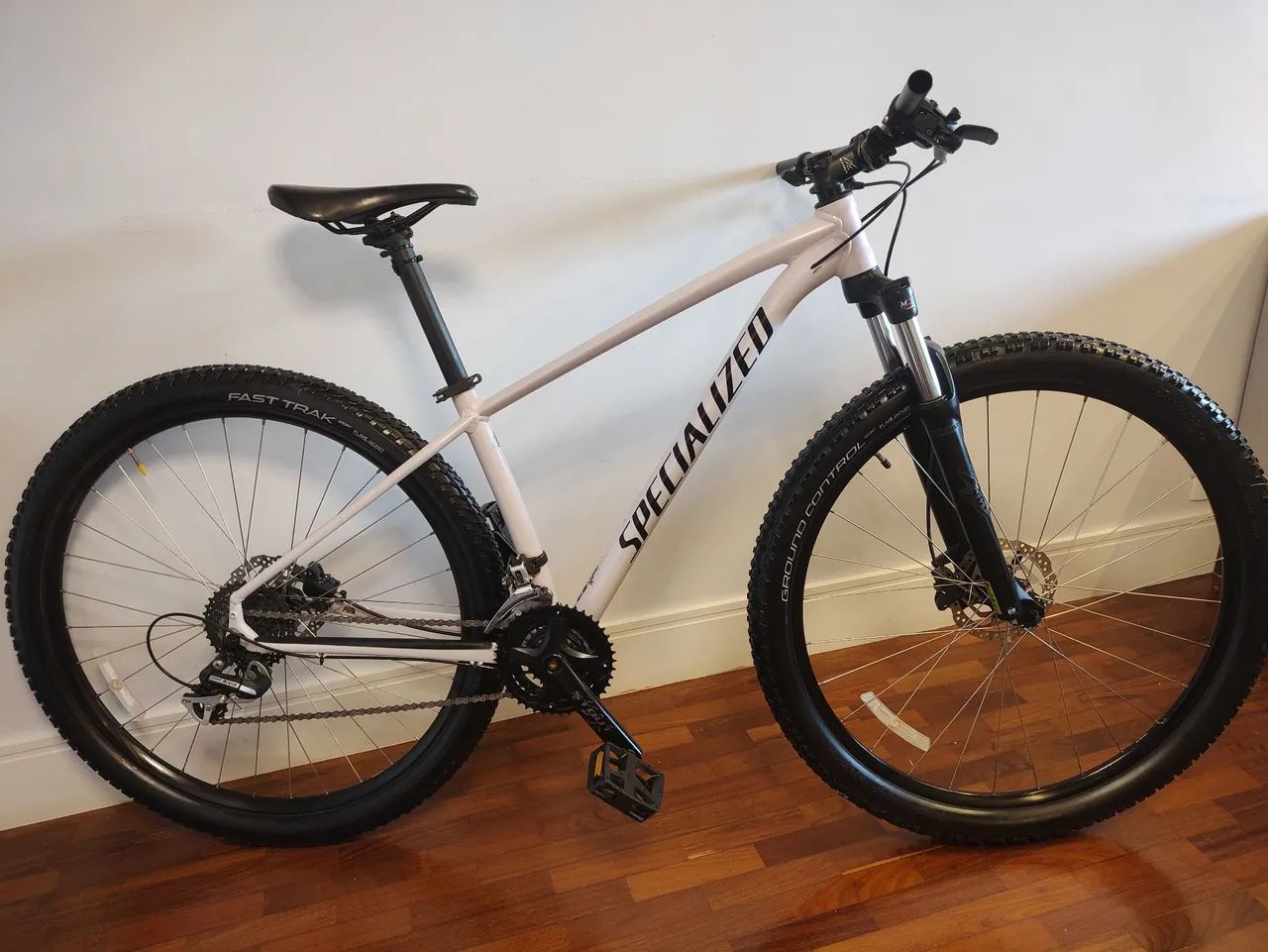 Montain Bike Specialized Rockhopper aro 29 