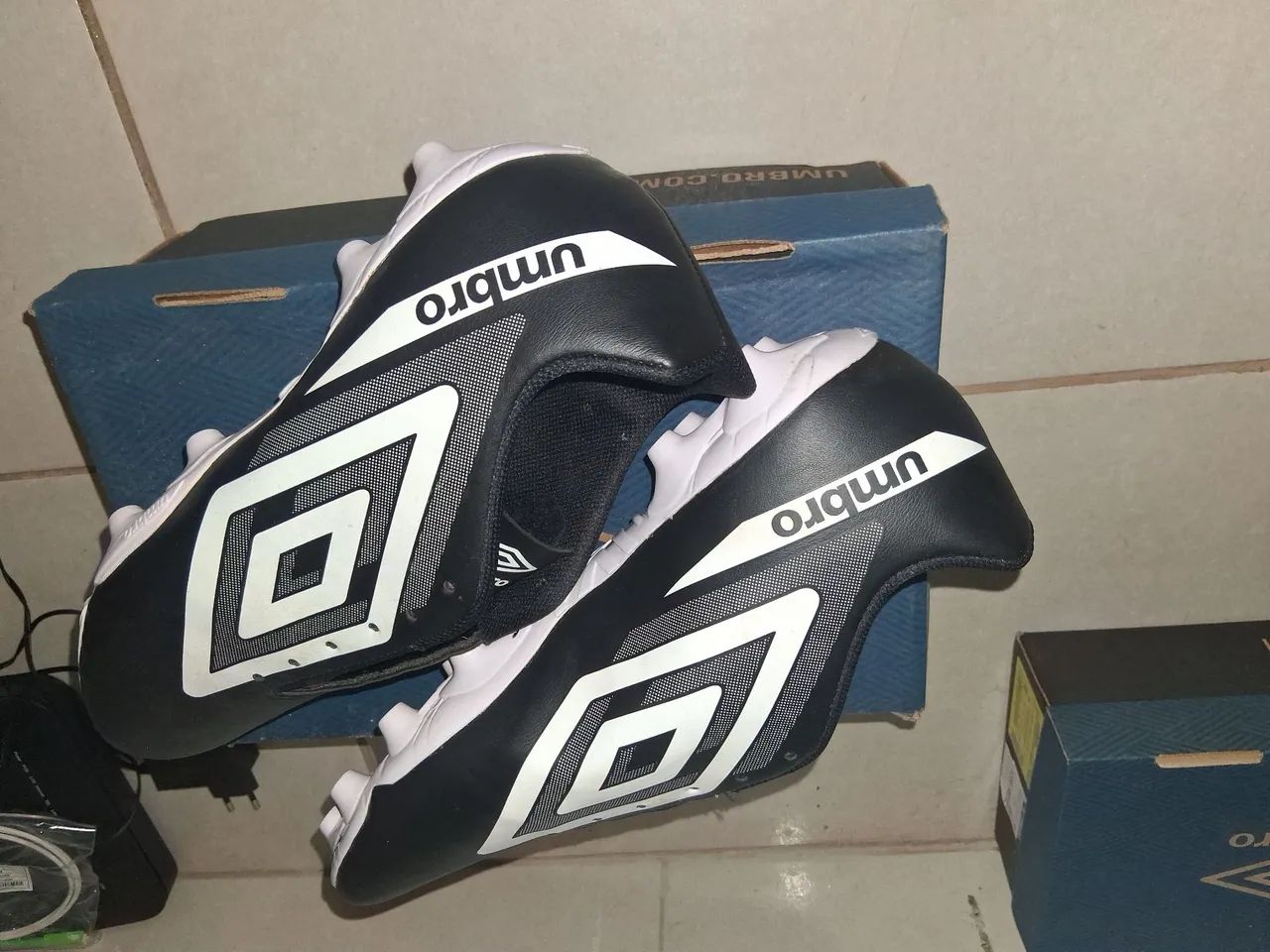 Chuteira Umbro 