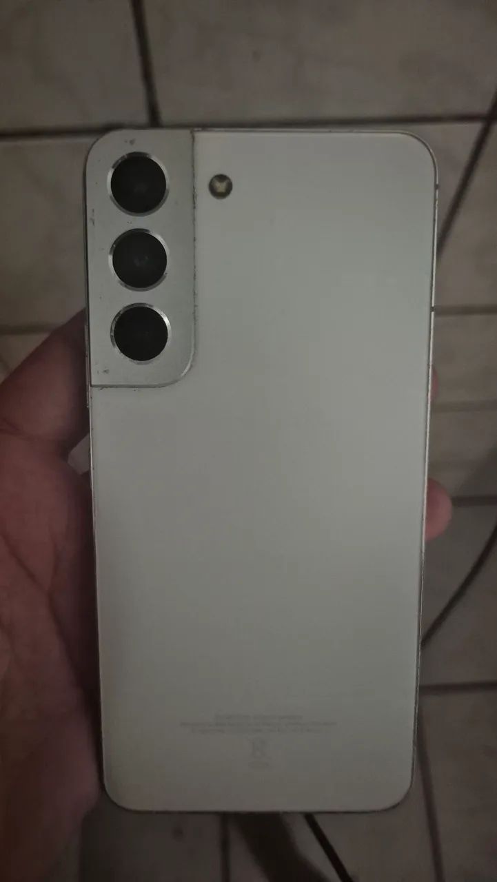 Samsung Galaxy S22 à venda