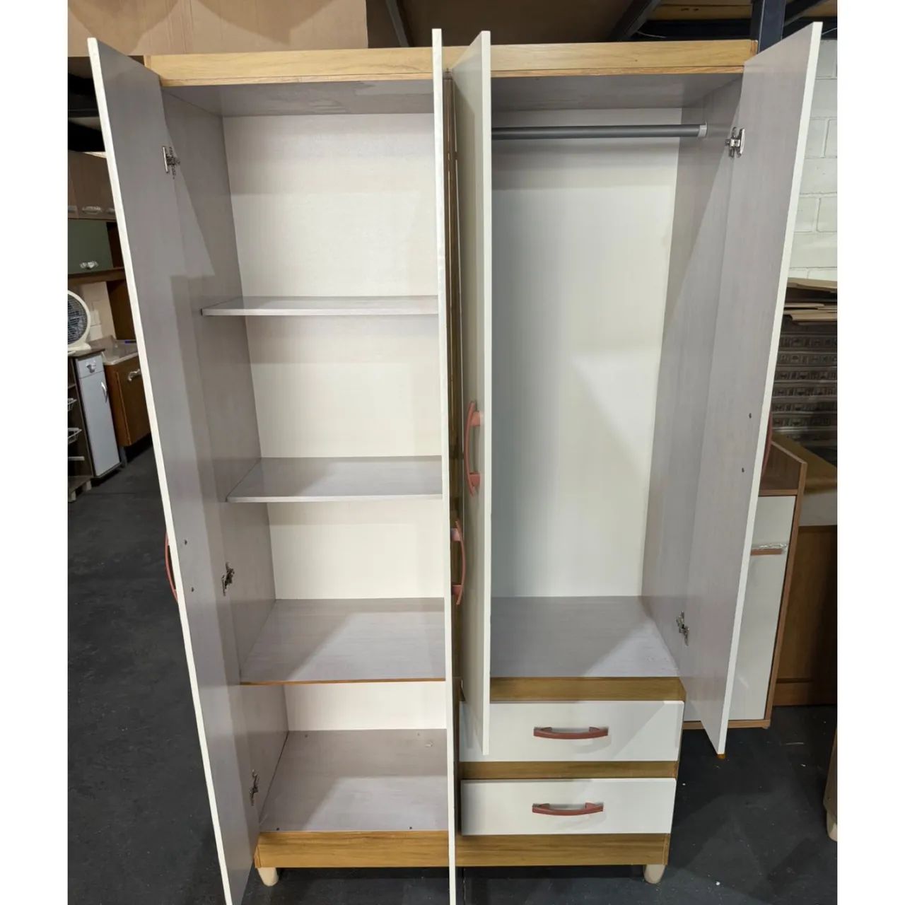 Guarda roupa de solteiro - entrego  - Foto 2