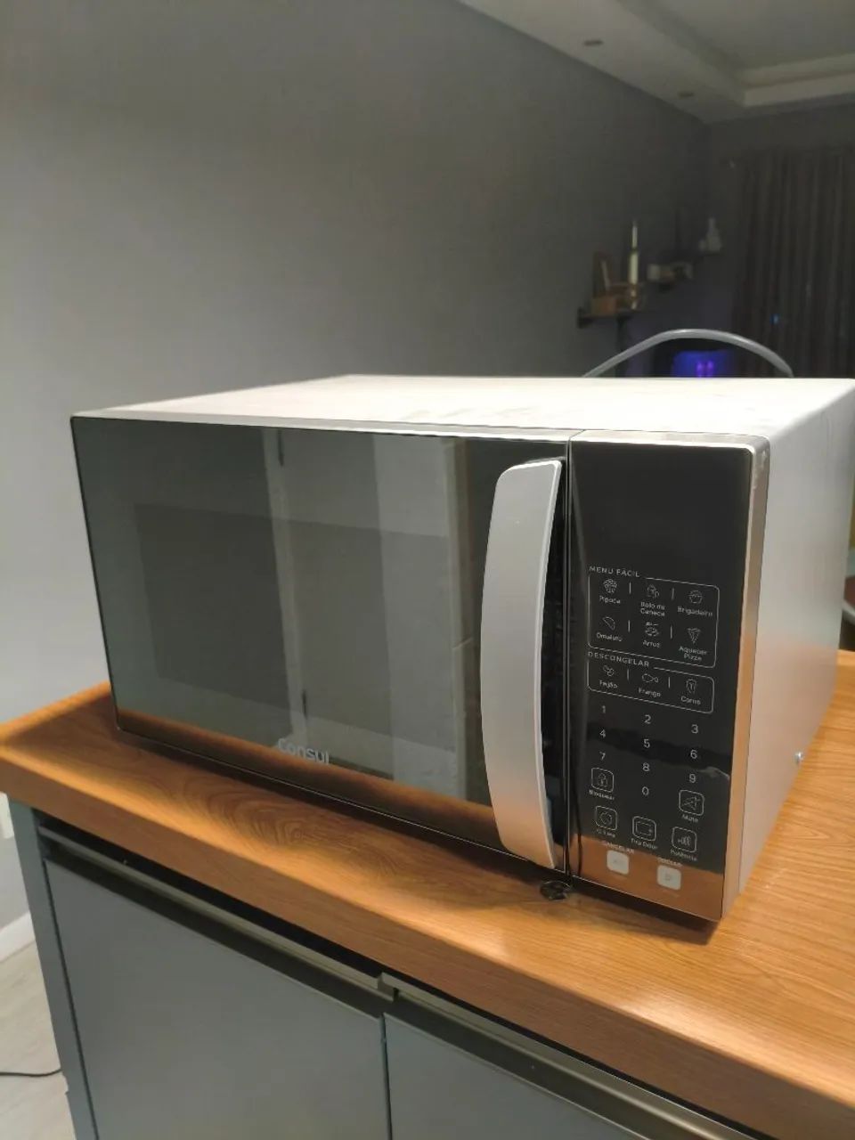 Vendo microondas Espelhado em Perfeito estado 