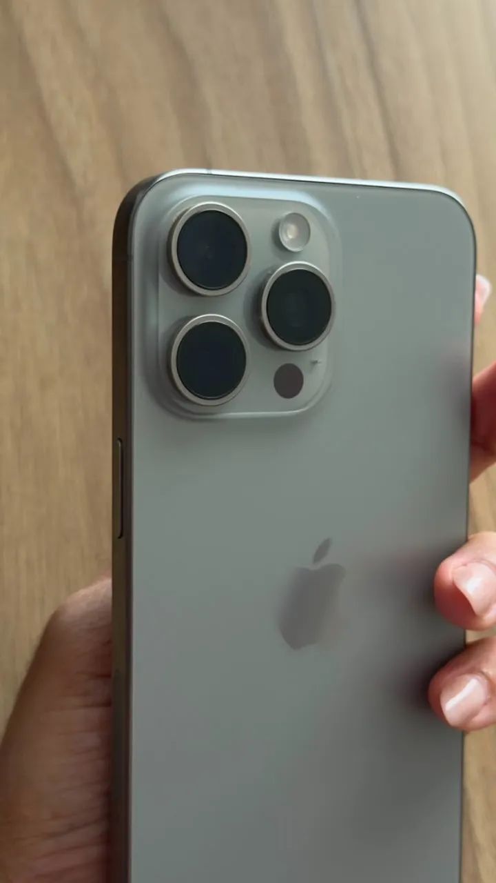 iPhone 15 Pro Max  - Foto 3