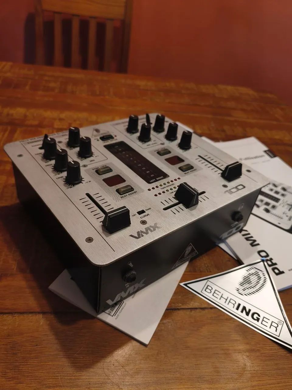 MIXER VMX100 BEHRINGER - 120V - Foto 2