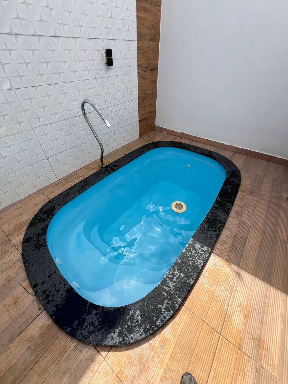 Limpeza e manutenções de piscinas
