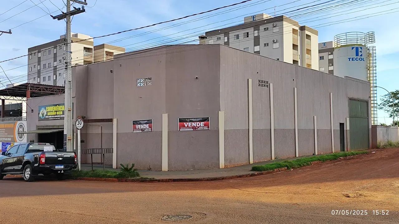 Imóvel diferenciado de esquina