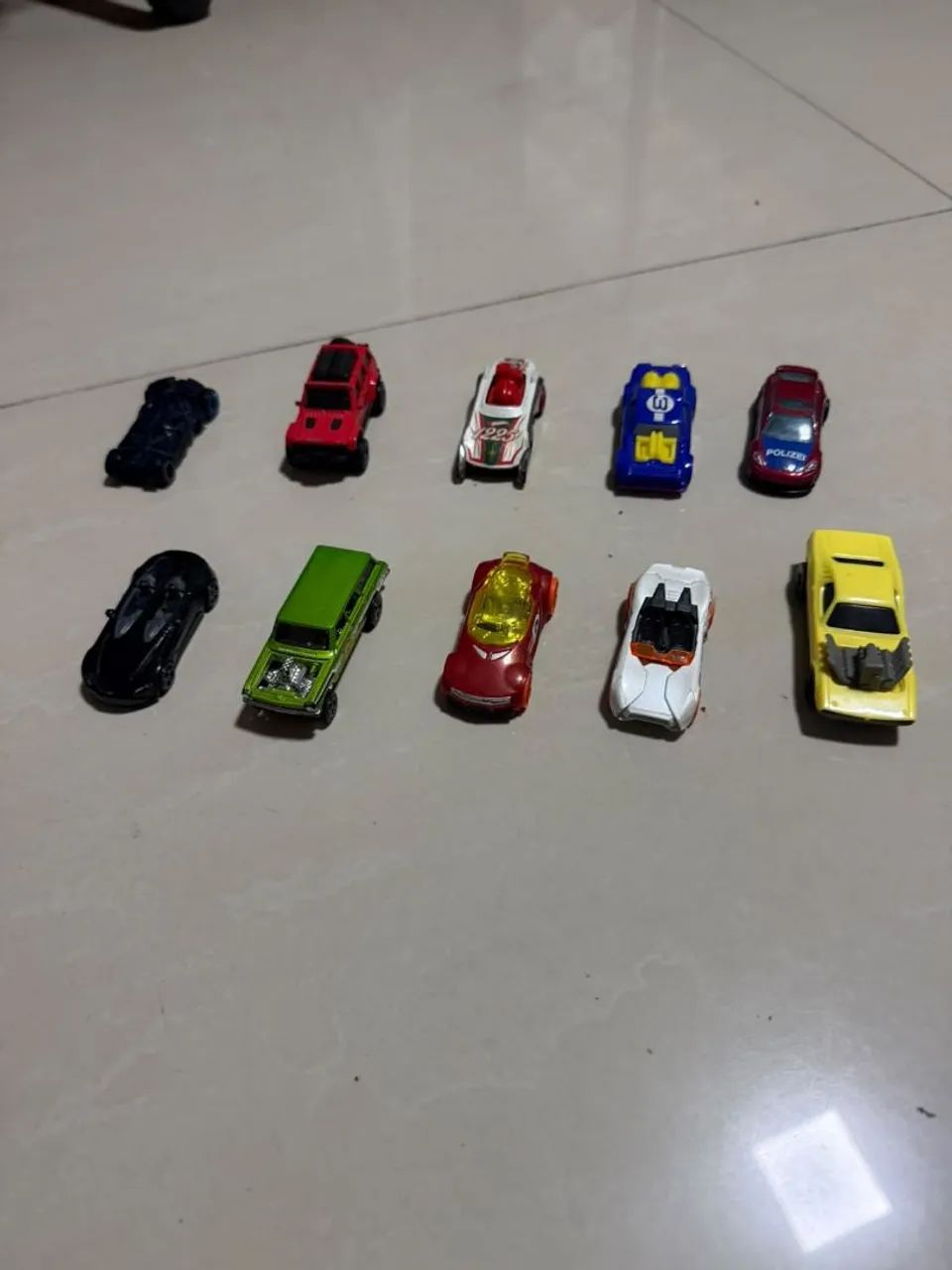 LOTE COM 10 CARRINHOS HOTWELLS  - Foto 2