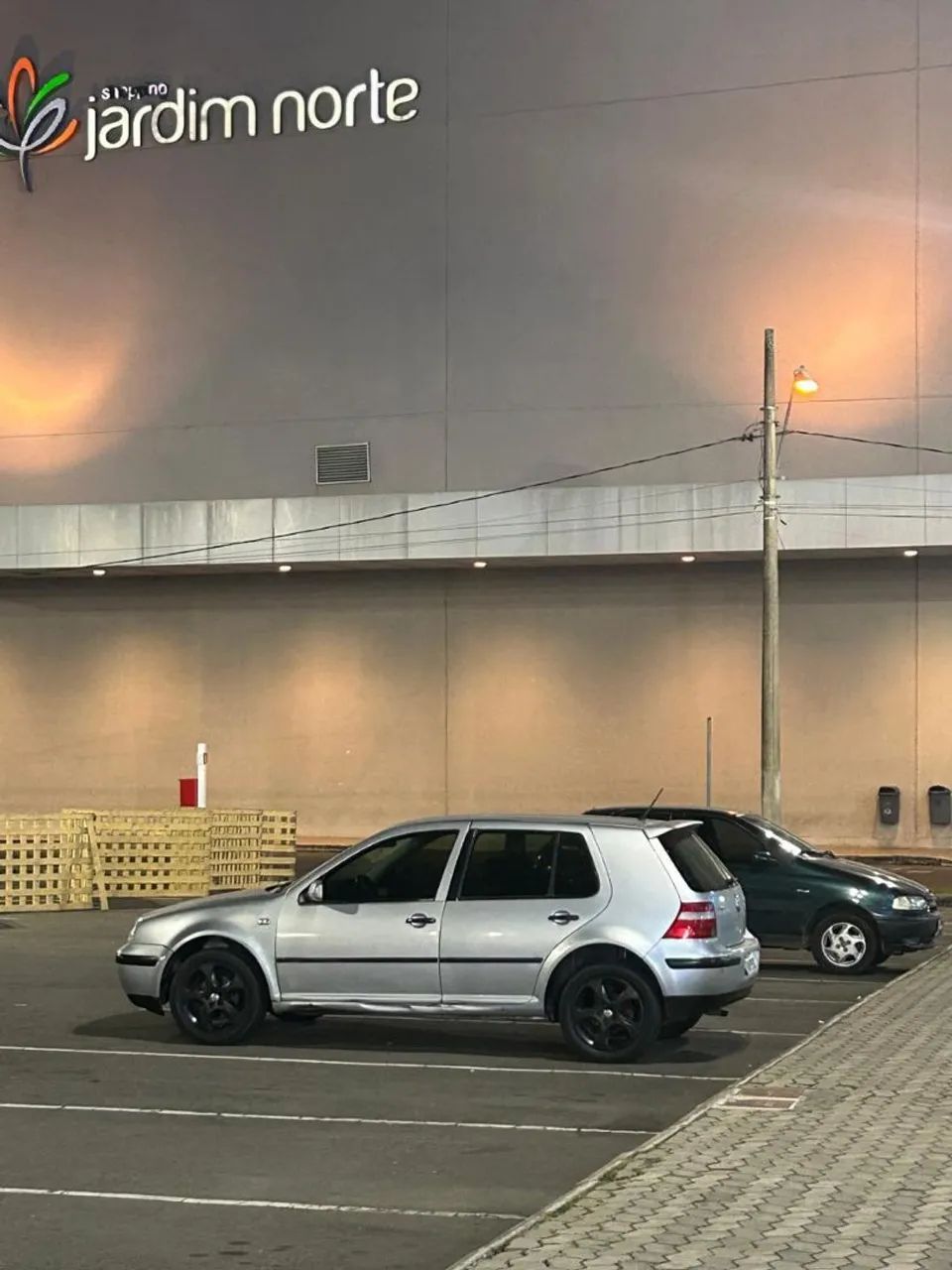Volkswagen Golf 2.0/ 2.0 MI Flex Comfortline Aut. 2004