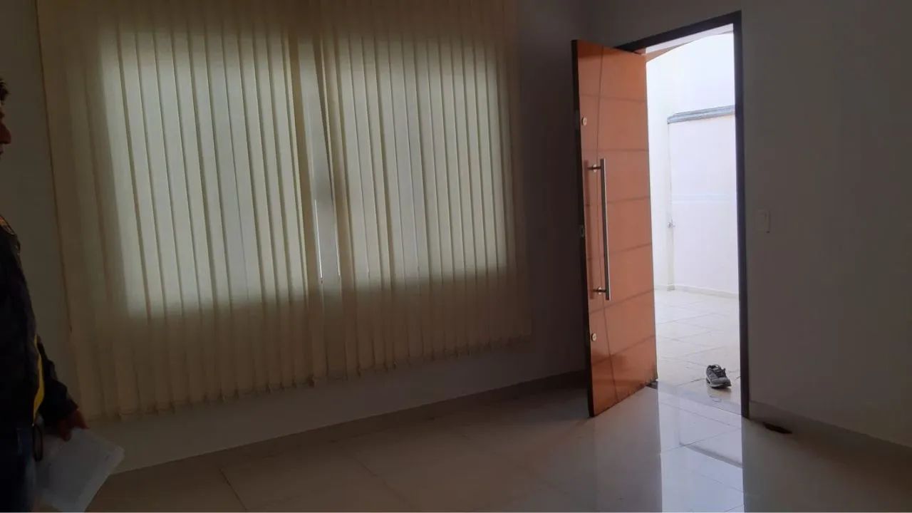 Sala à venda em Parque Residencial Tuiuti, Maringá-PR - Foto 4