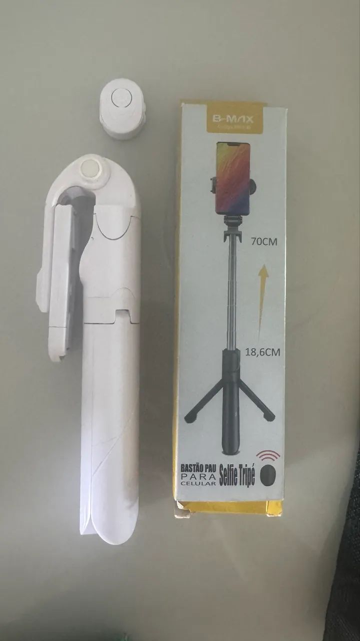 Tripé e Pau de selfie com controle remoto bluetooth  - Foto 2