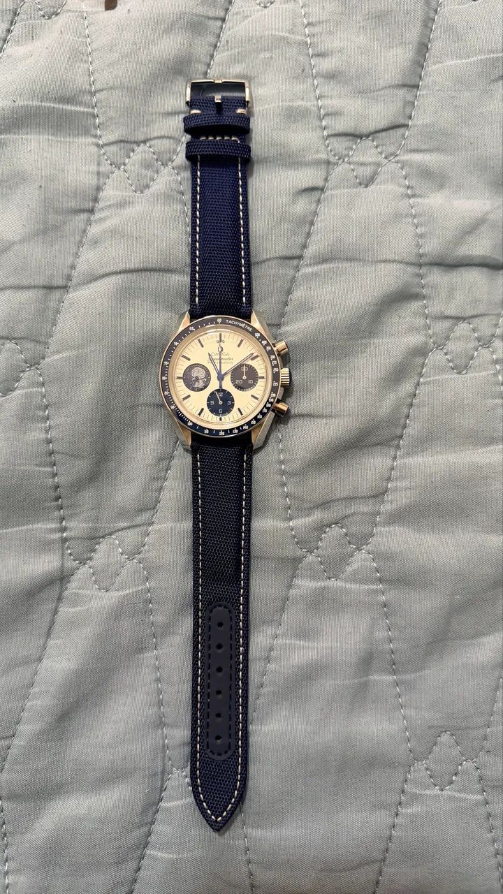 Relogio Omega Speedmaster Snoppy 50th aniversary