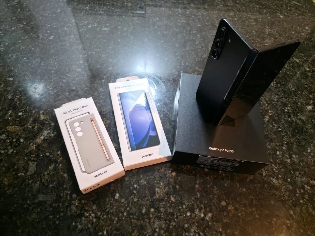 Galaxy Z Fold 5 1TB (Seminovo / Impecável) - Na Garantia, Capa e