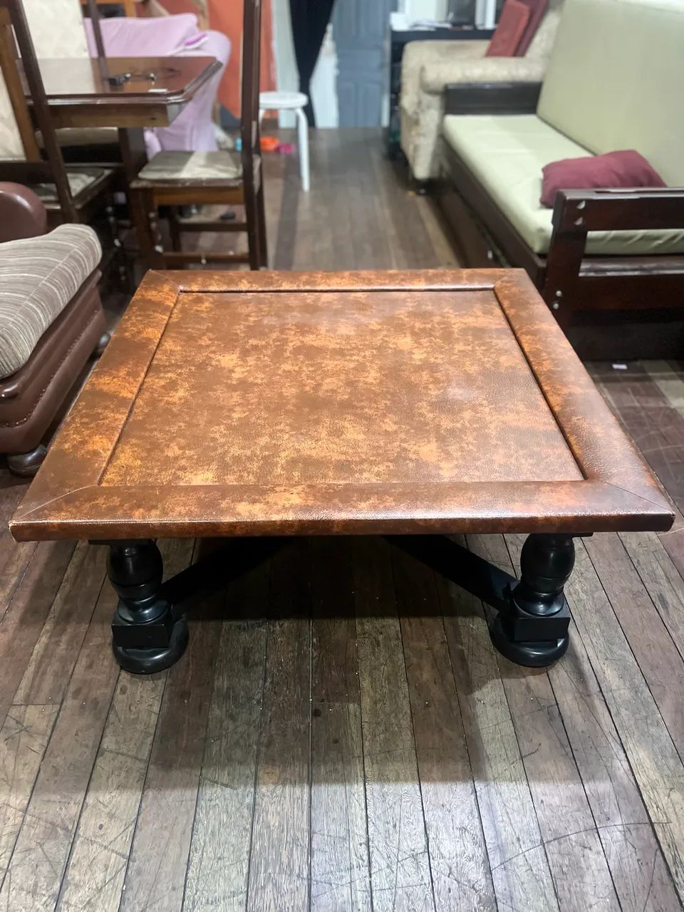 Mesa de madeira e couro - Foto 3