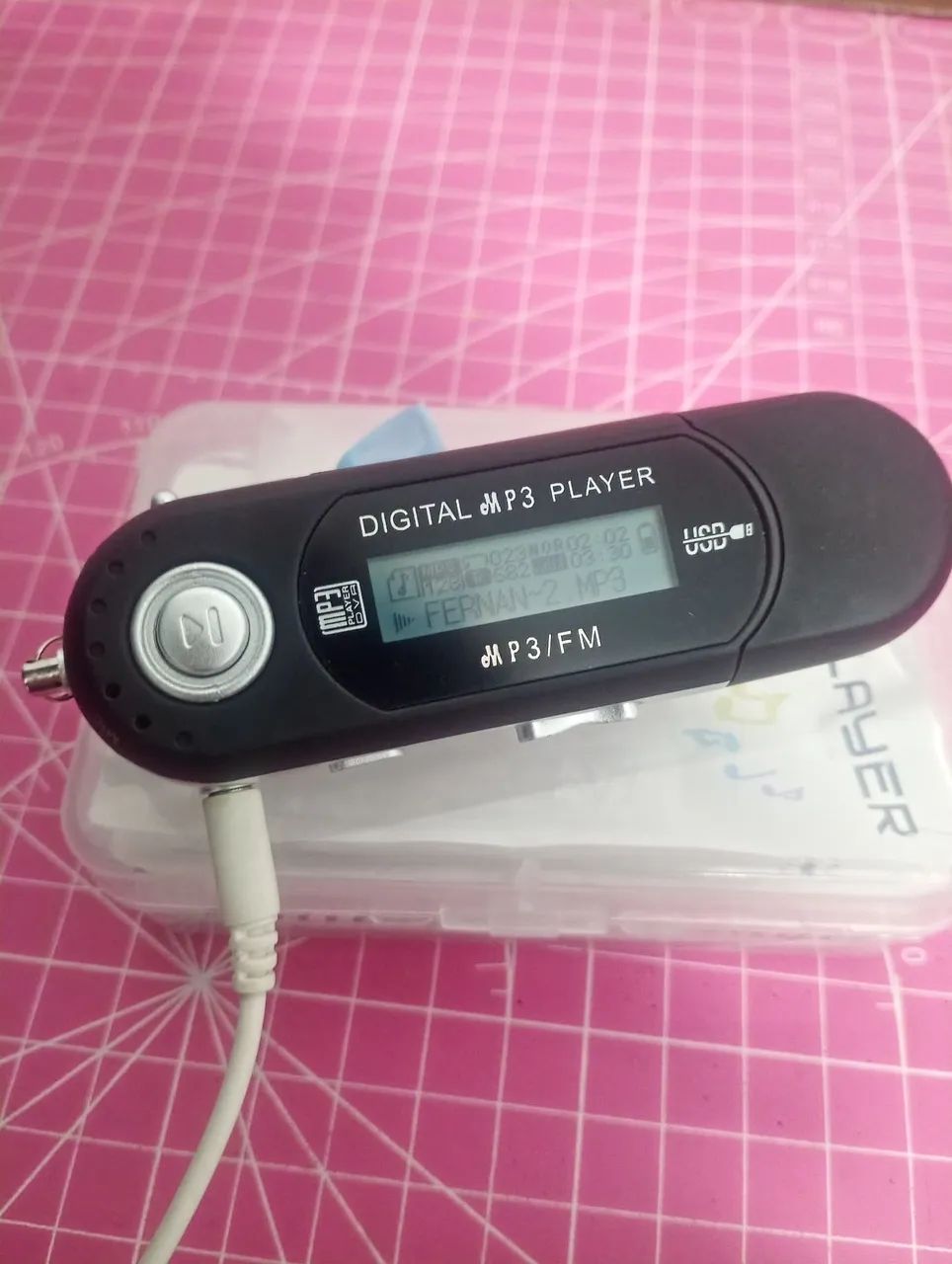Mp3 + pilhas recarregáveis