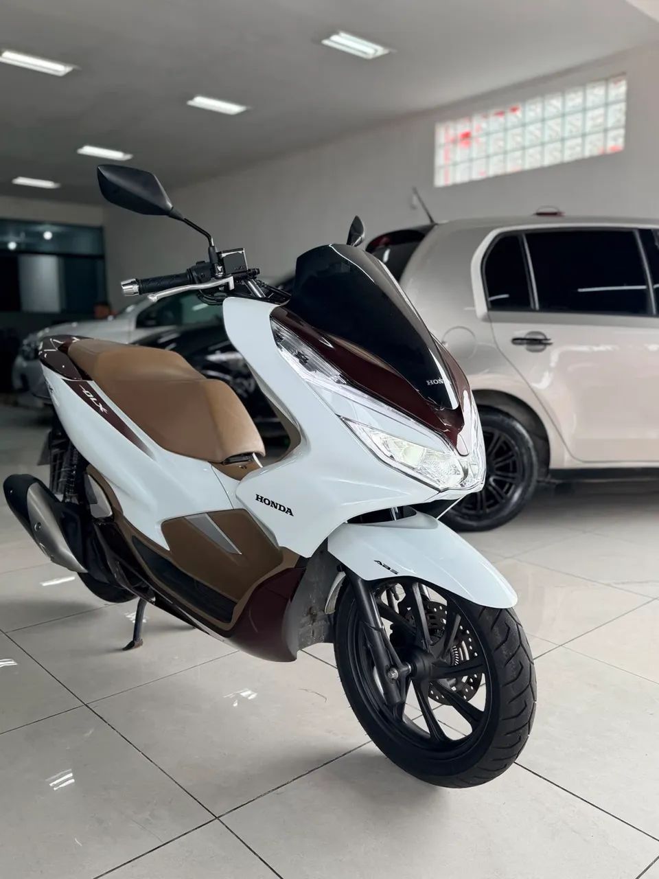 PCX 2021 - Baixíssima quilometragem! - Foto 4