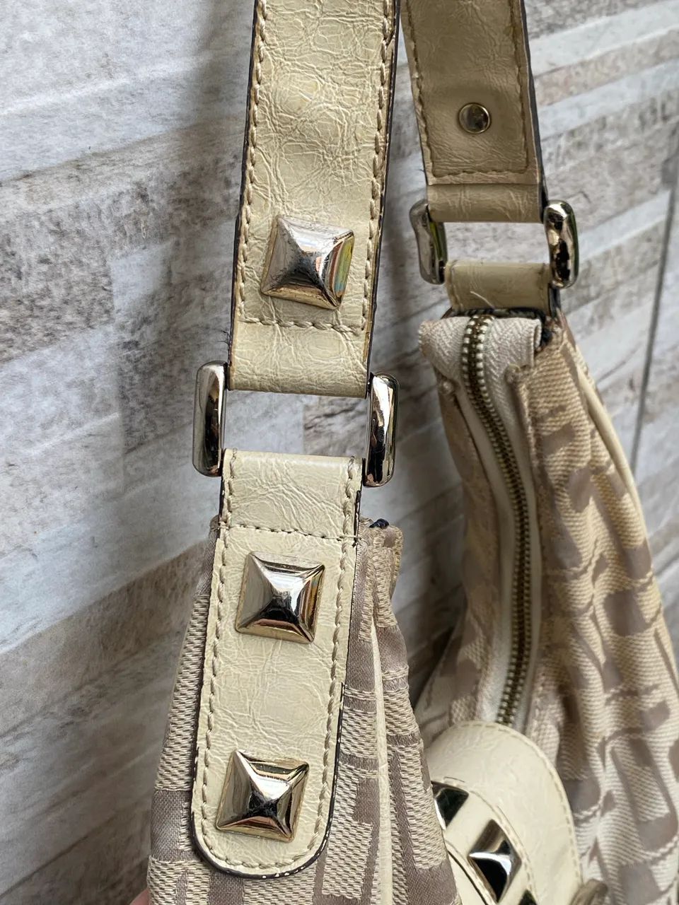 Bolsa Guess Original Seminova - Estilo vintage - Foto 3