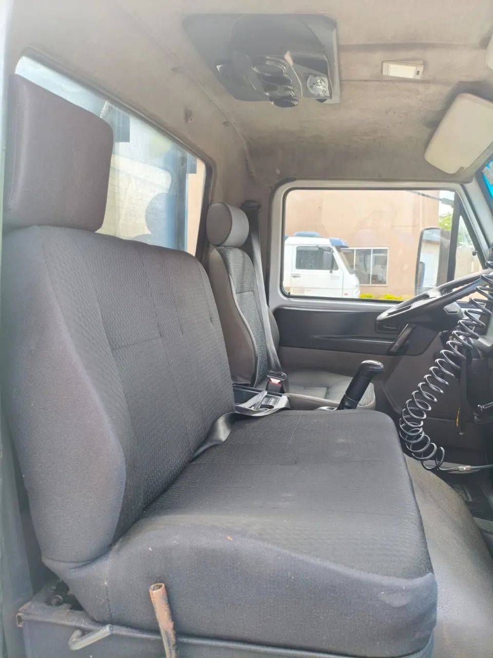 Vendo abaixo da tabela - Foto 3