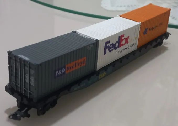 Vagão Plataforma MRS Com Containers De 20 Pés - Frateschi - Foto 3