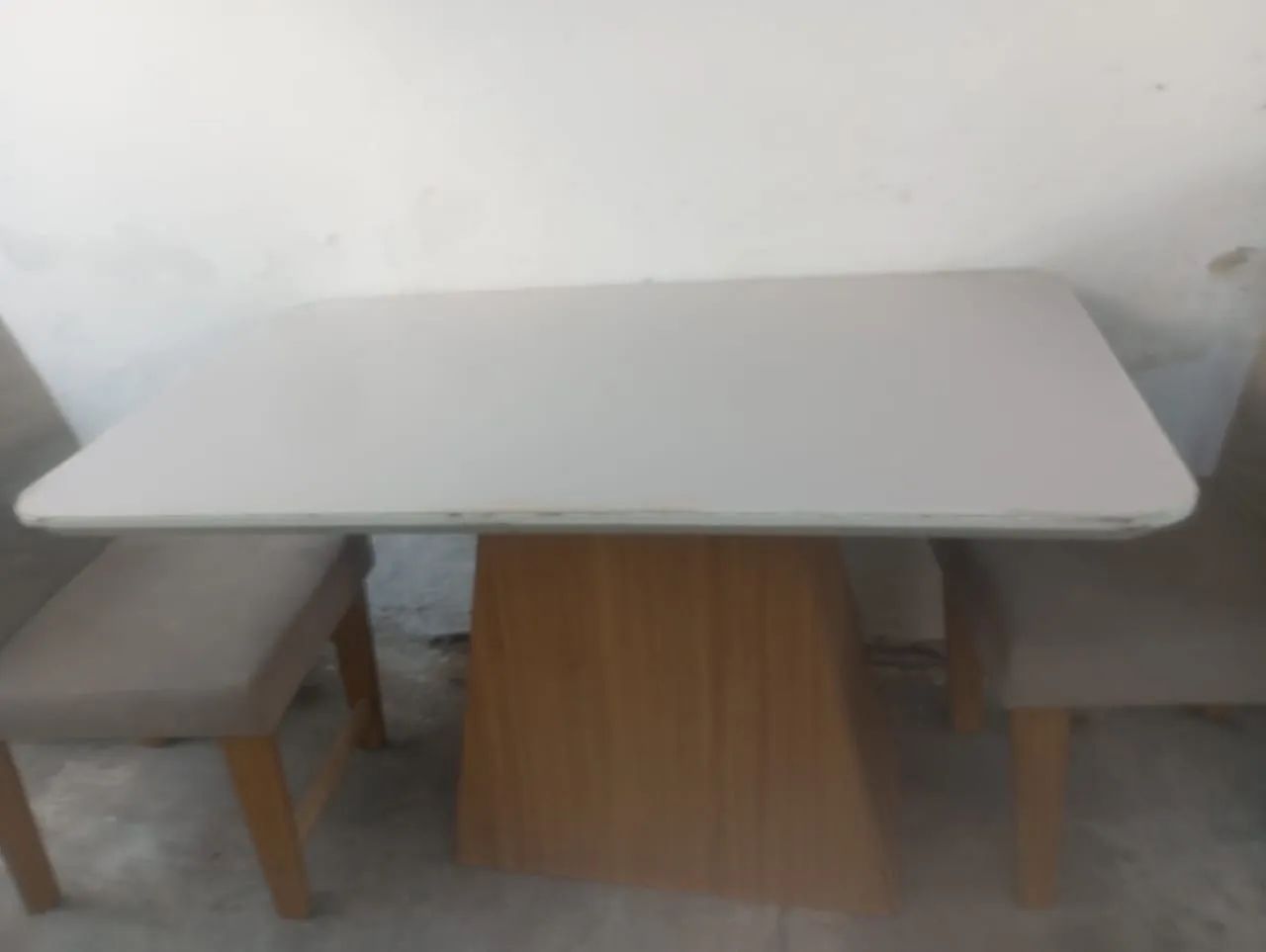 Mesa com 4 cadeira  - Foto 2