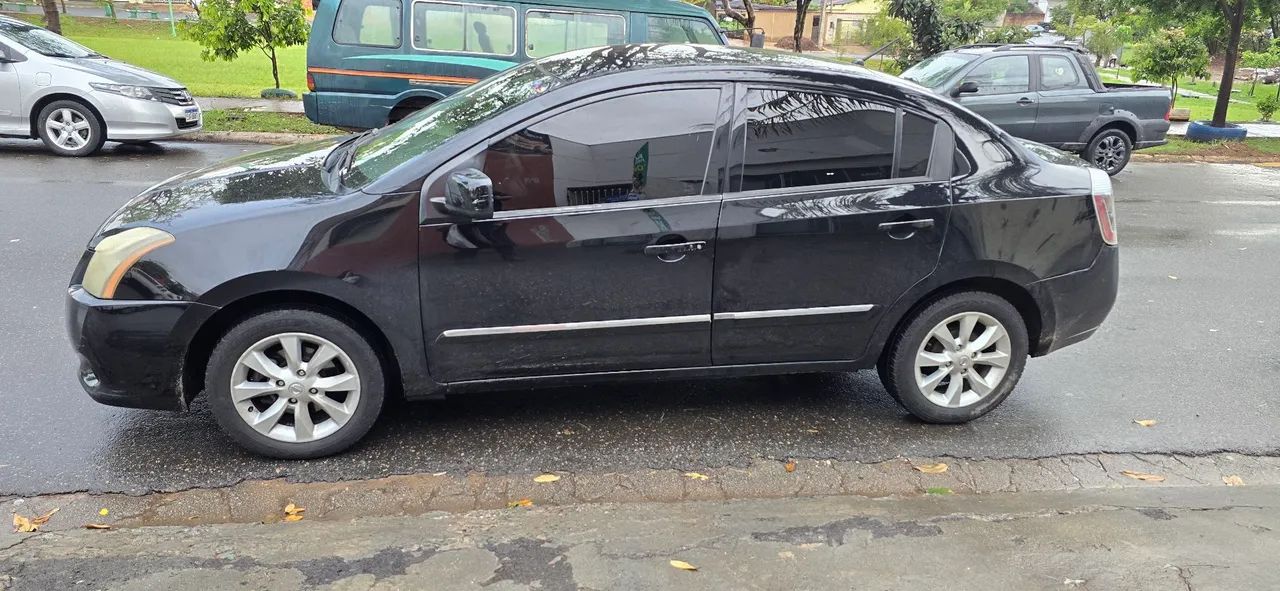 Nissan Sentra Sentra S 2.0/ 2.0 Flex Fuel 16V Aut. 2013