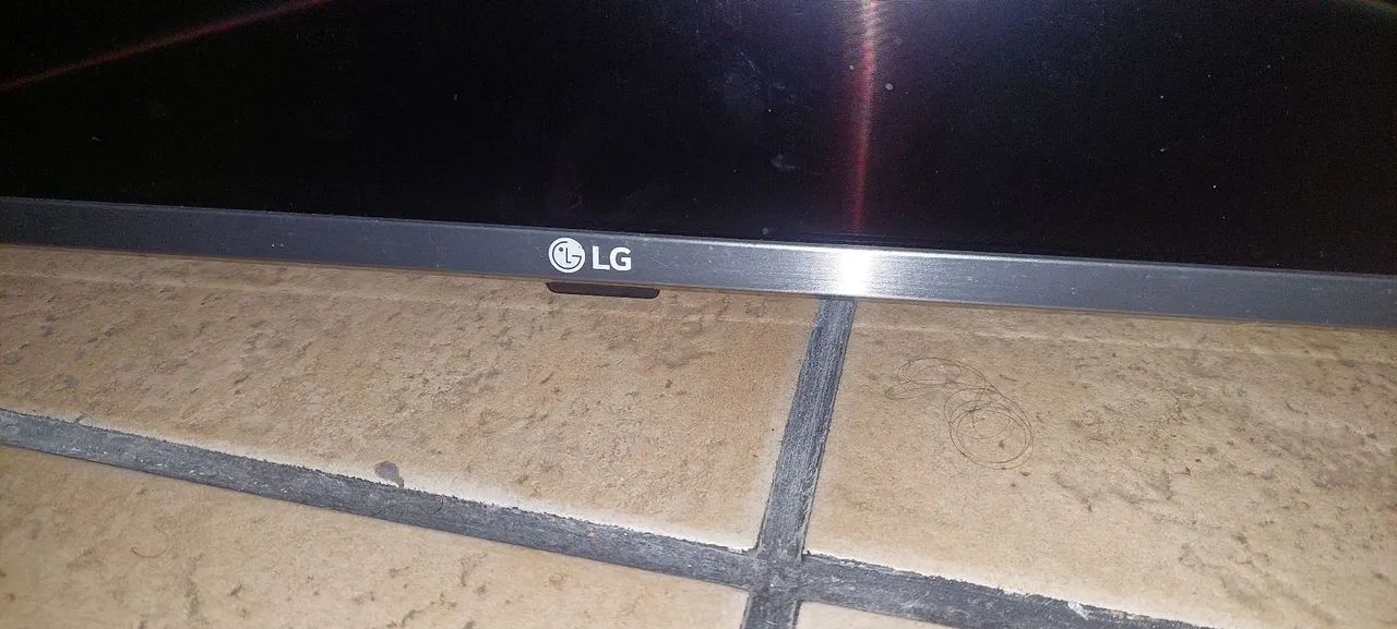 Televisão com defeito