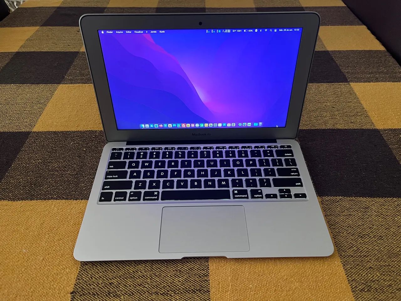 MacBook Air 11 polegadas 2015 Core i5 4GB - Impecável