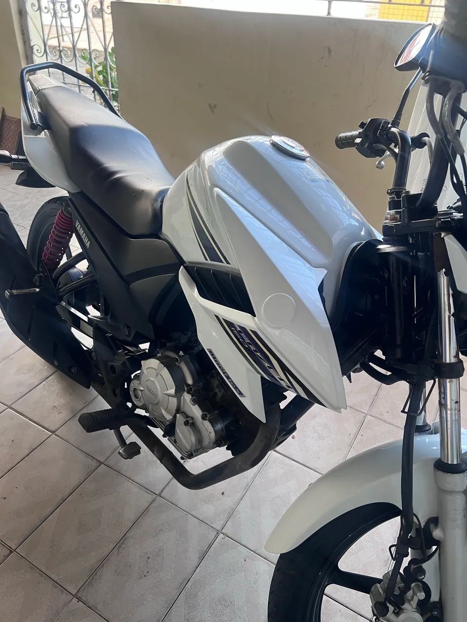 Vendo moto, em ótimo estado 2ª dona - Foto 5