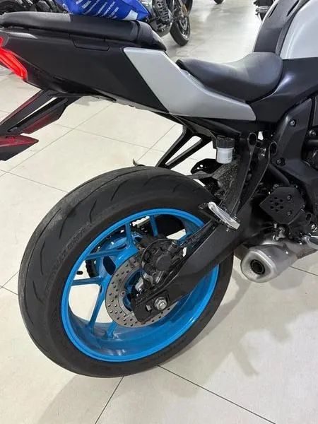 YAMAHA MT07 2026 - Foto 3