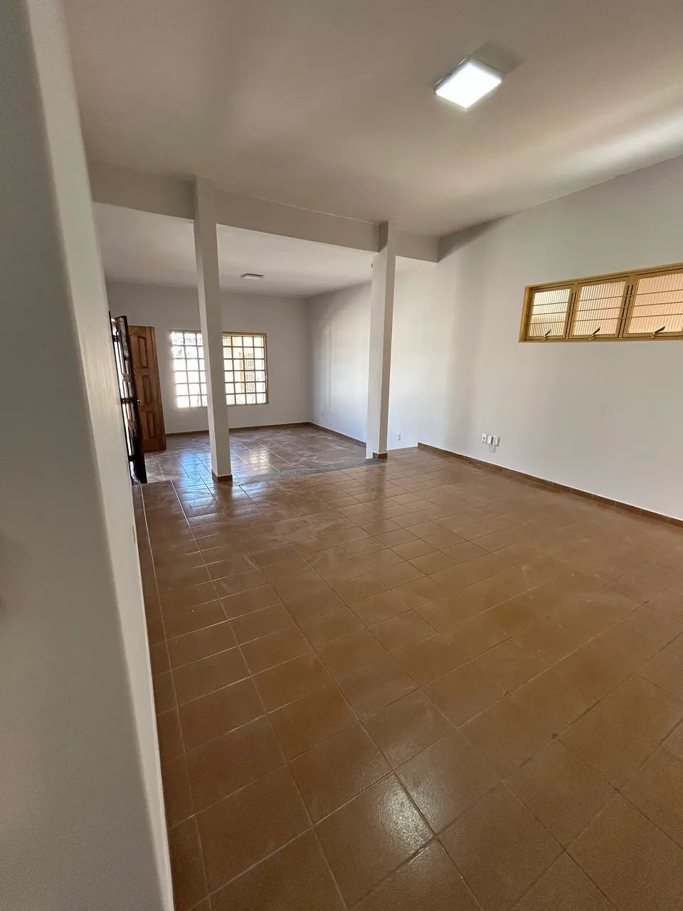 ALUGO-SE ESTE IMÓVEL  - Foto 5