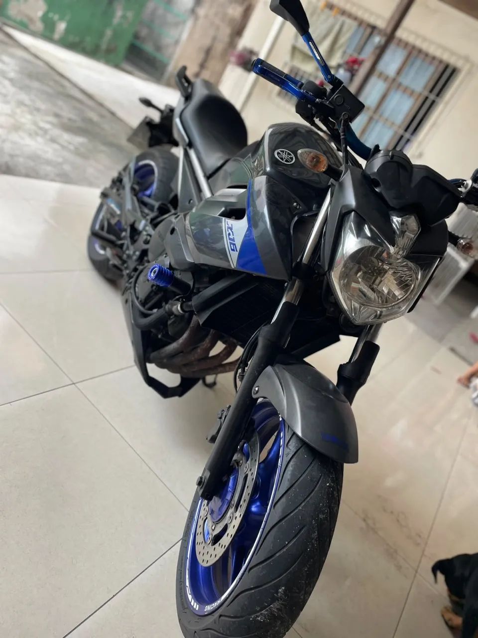 Moto xj6 - Foto 2