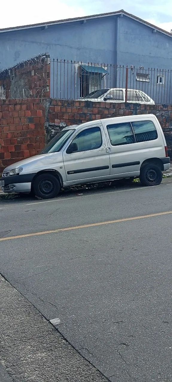 Berlingo 2000  7 lugares 