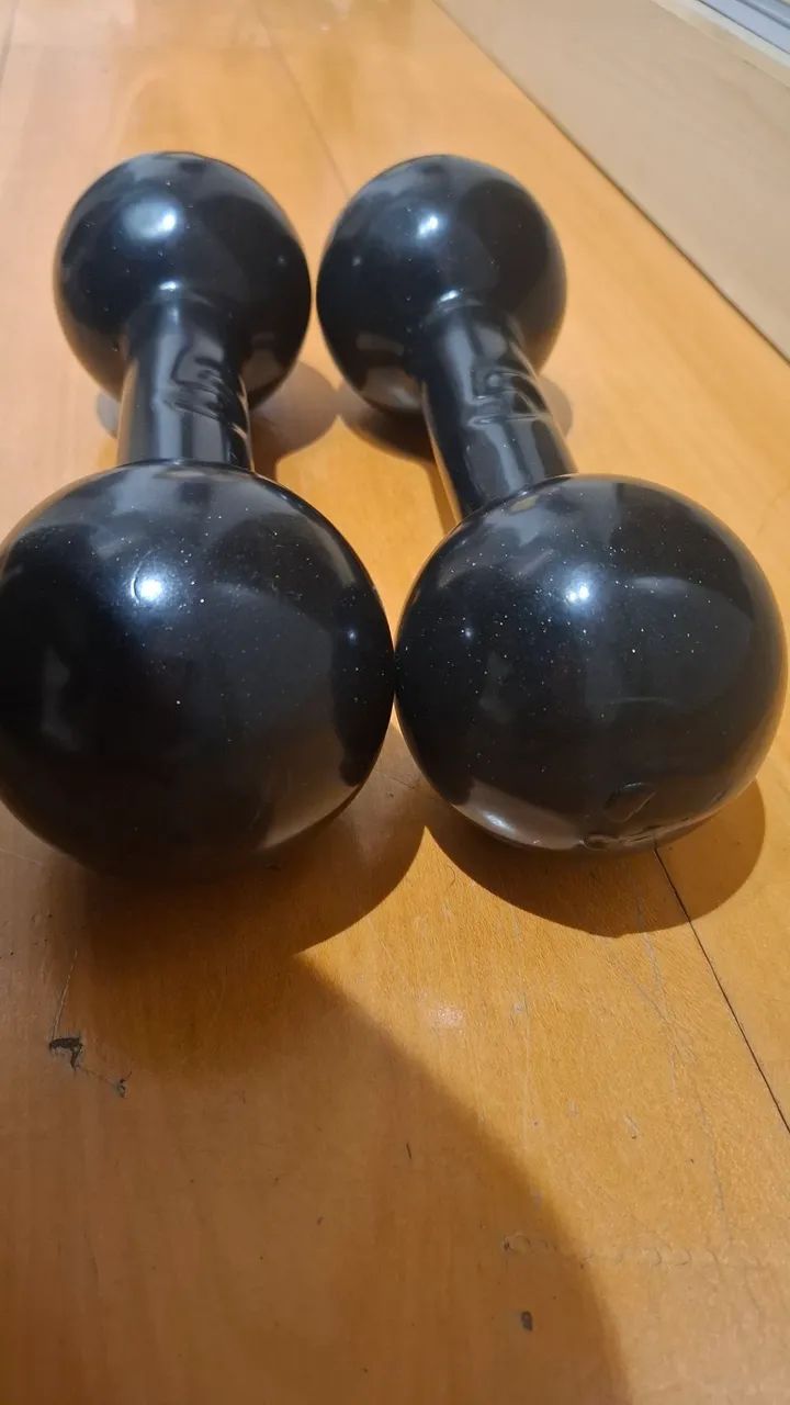 1 Par de Halter de 5kg cada - Foto 3