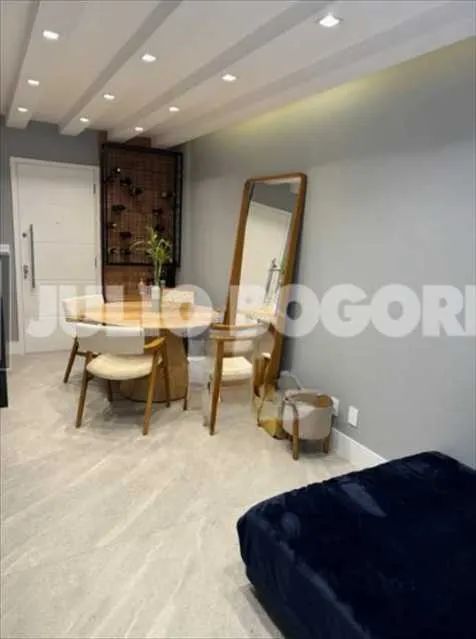 Apartamento : / Residencial / Leblon