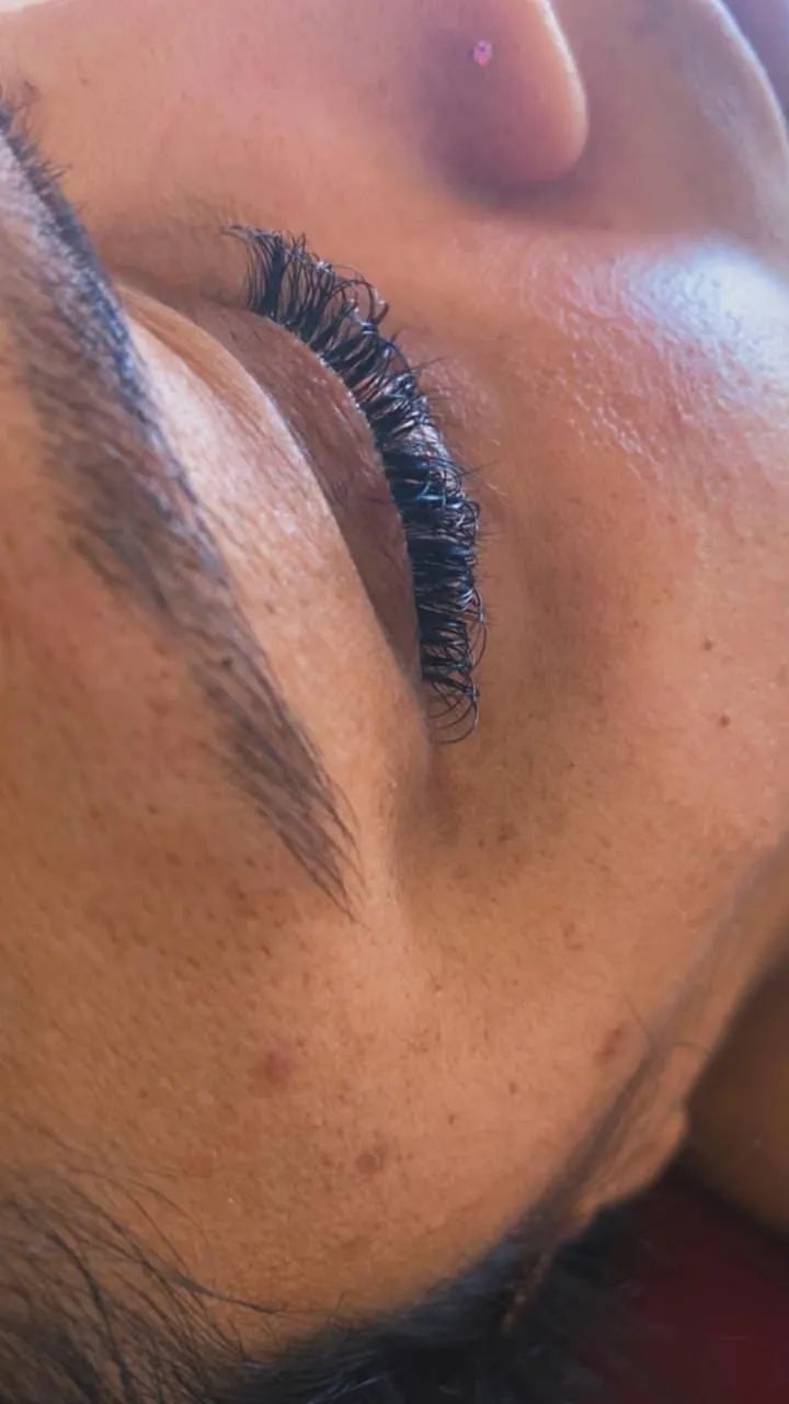 Cílios e Sobrancelhas  - Foto 5