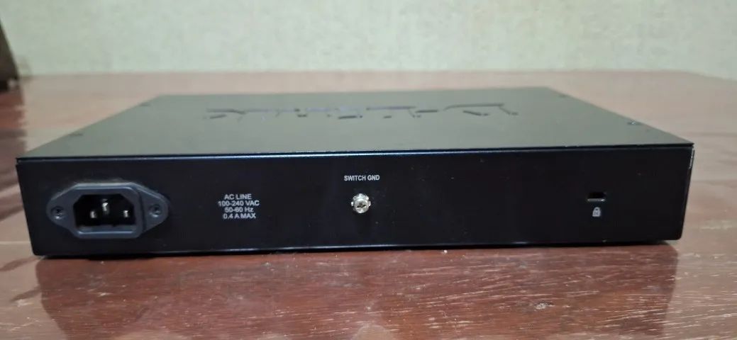SWITCH D-LINK GIGABIT 24 PORTAS - MODELO DGS-1024D - Foto 2