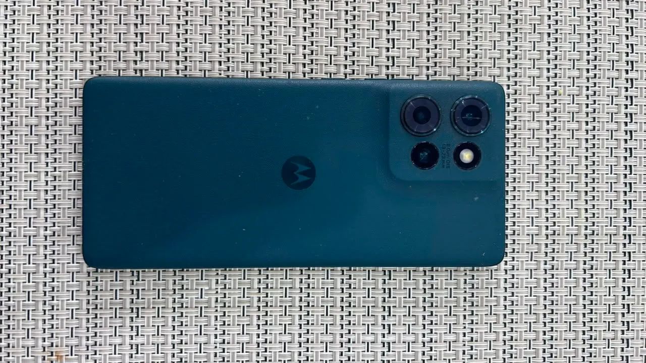 Motorola Edge 50  - Foto 2