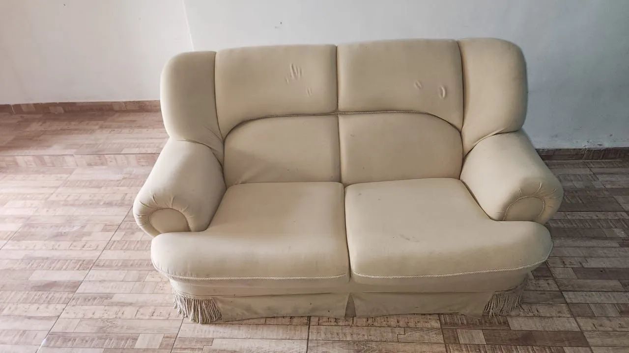 Sofá 2 lugares