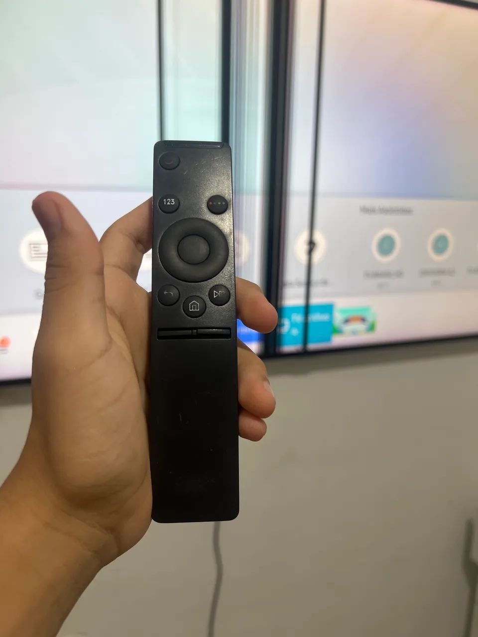 Vendo TV Samsung, apenas com risco na tela  - Foto 2