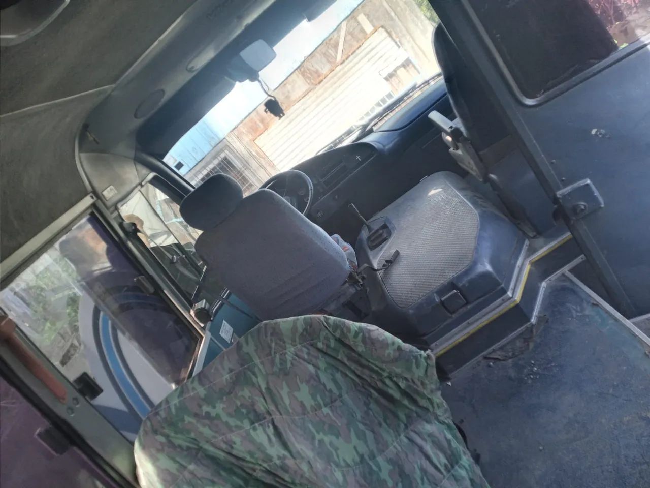 Vendo micro-ônibus - Foto 4